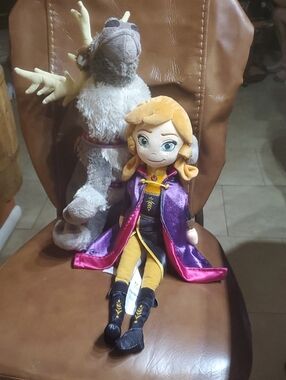 Lot 2 Disney Parks Frozen Sven 16" Plush  Reindeer & Anna 18" Doll Stuff Animal